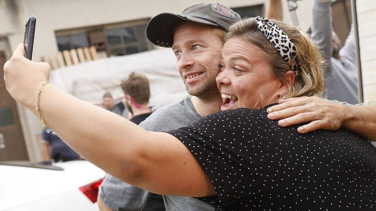 Homolkovi by bledli závistí – tihle dva umí cirkus i bez dětí