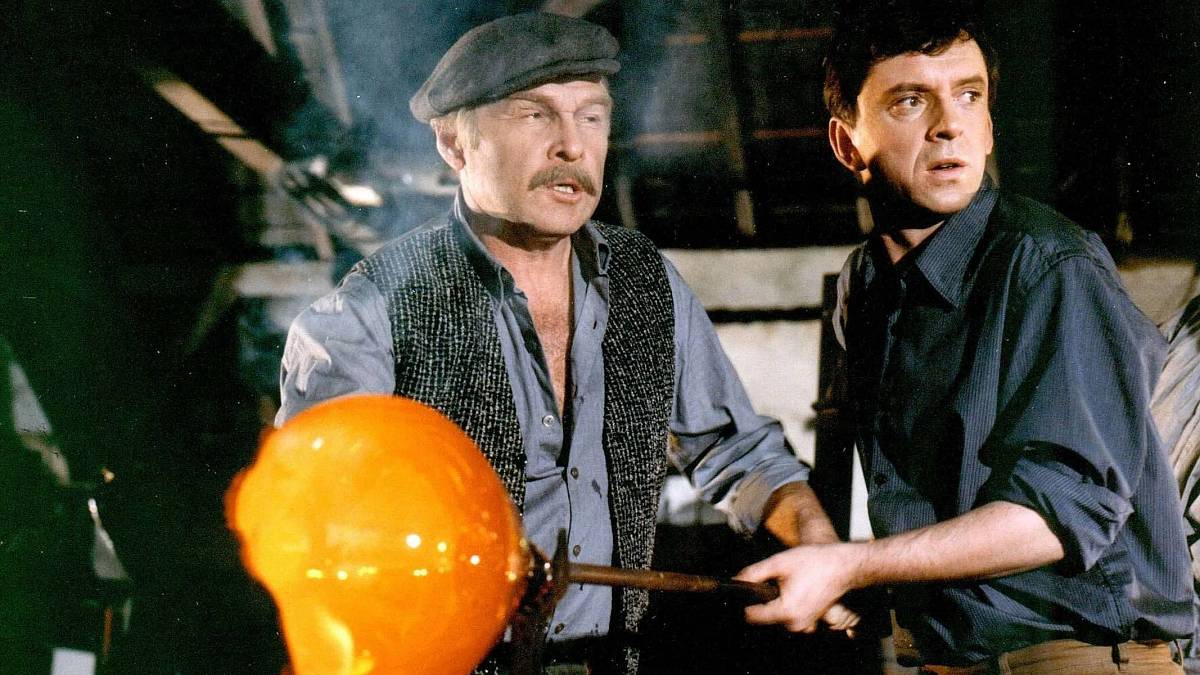 RETROKVÍZ: 10 otázek, které vám připomenou, co jste kdysi hltali v televizi
