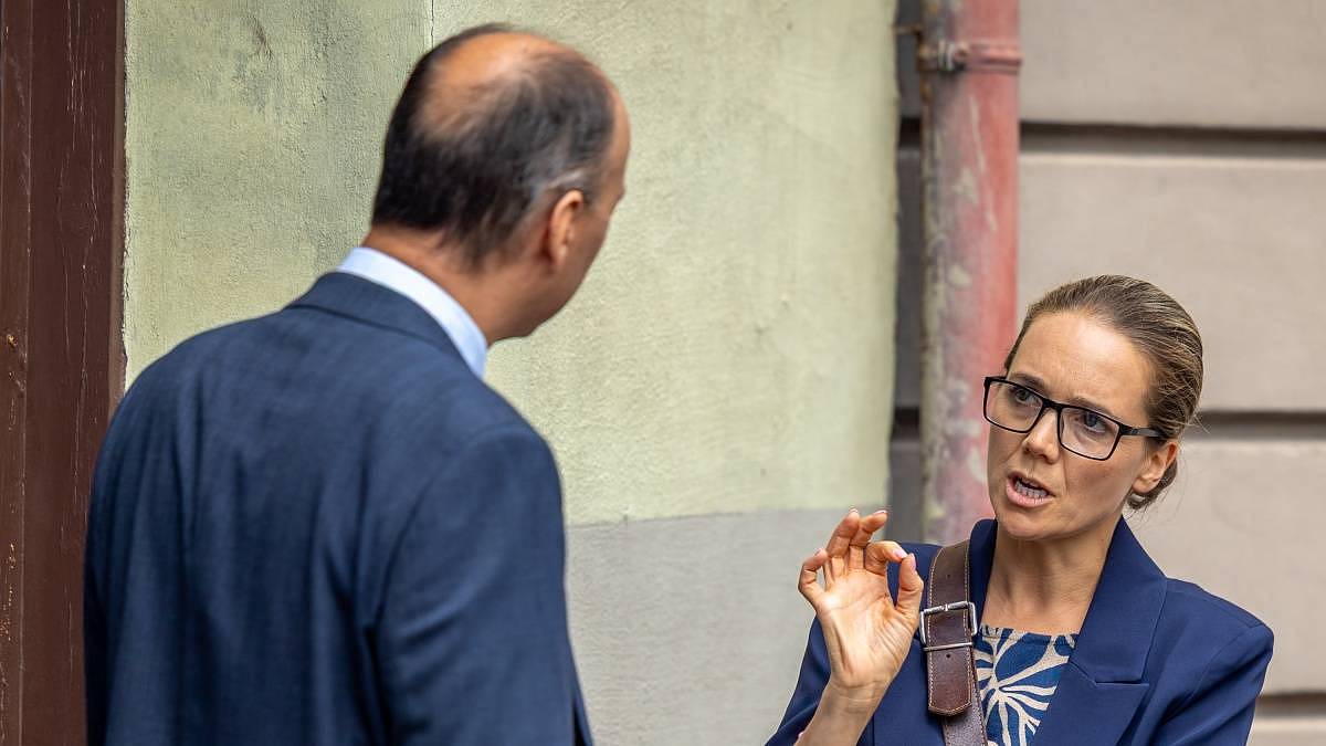 V pondělní Ulici: Naše intrikánka se toho nebojí. Začne mafiánům vyhrožovat peklem V pondělní Ulici: Naše intrikánka se toho nebojí. Začne mafiánům vyhrožovat peklem