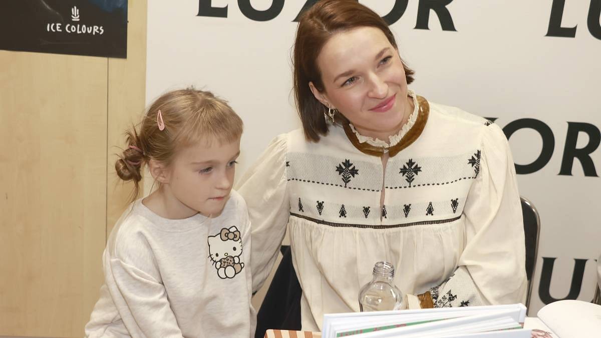 Dcera spisovatelky Ireny Obermannové má dvě malé holčičky a hned několik chův Dcera spisovatelky Ireny Obermannové má dvě malé holčičky a hned několik chův