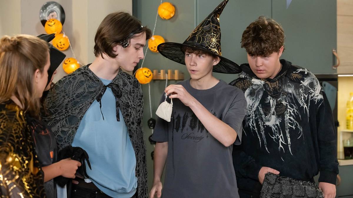 Zítra v Ulici: Ve středu někdo omdlí a halloweenská párty odhalí nečekané city Zítra v Ulici: Ve středu někdo omdlí a halloweenská párty odhalí nečekané city