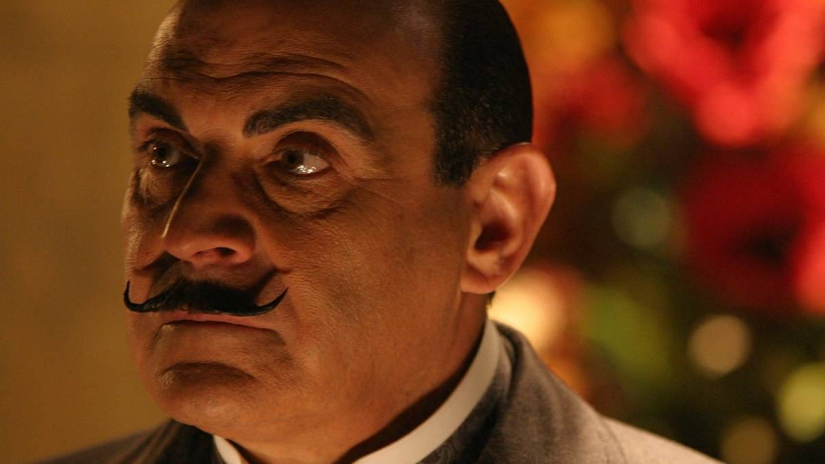 Strašidelný víkend u televize s napětím i málo známou Tváří vody Strašidelný víkend u televize s napětím i málo známou Tváří vody