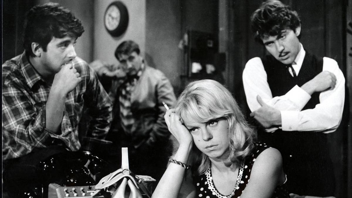 Svatba jako řemen: Pucholt naposledy v akci, svatba, vodka a podezření z „neslušného chování“