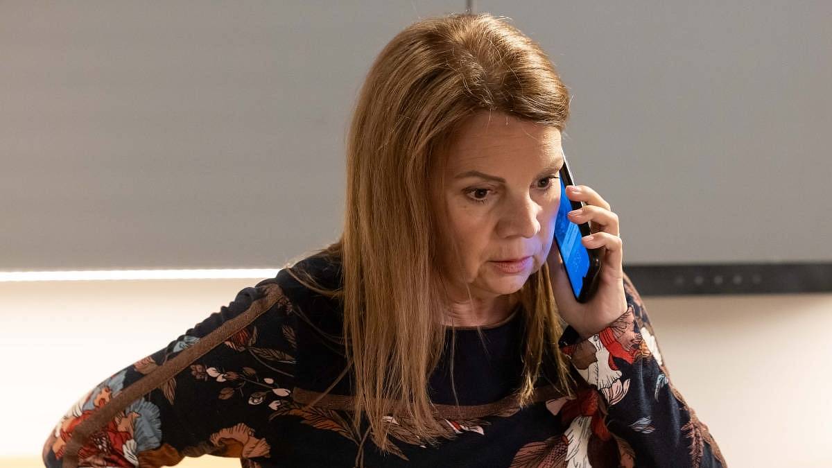 Zítra v Ulici: V úterý vyděsí Kateřinu někdo za dveřmi a Eddie zažije hororové rande