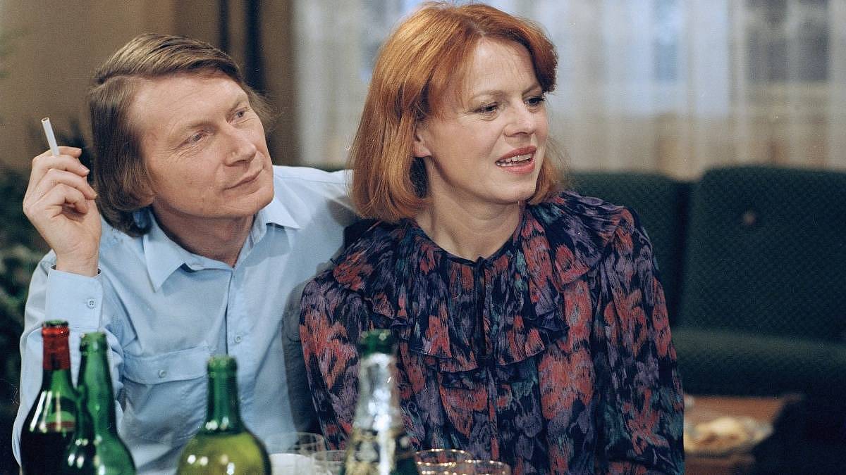 Vánoce za socialismu v komedii s Ivou Janžurovou a Josefem Dvořákem