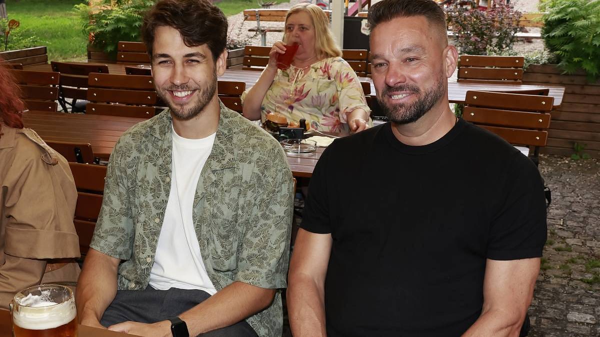 Drbárna ze strání – Kamarádi: Když si myslíte, že už nic nepřekvapí, přijde Oskarova matka a dokáže opak