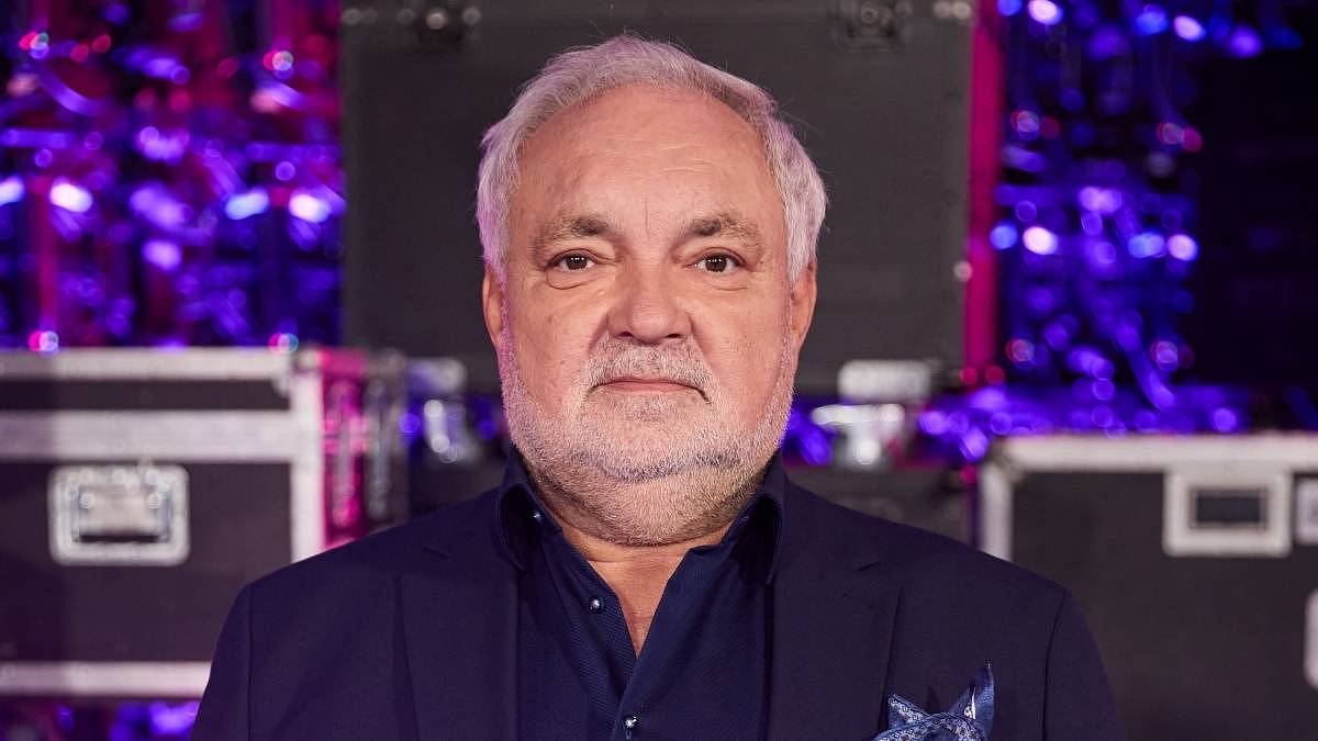 Herec z Ulice vstává po silvestru s klidem. Kocovinami nikdy netrpí