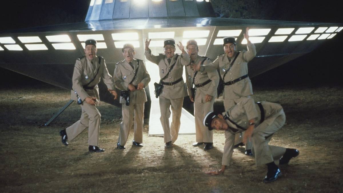 Tv tip: Film Četník a mimozemšťané uvidíte v neděli 4.1. na ČT 2 v 17:45 hodin