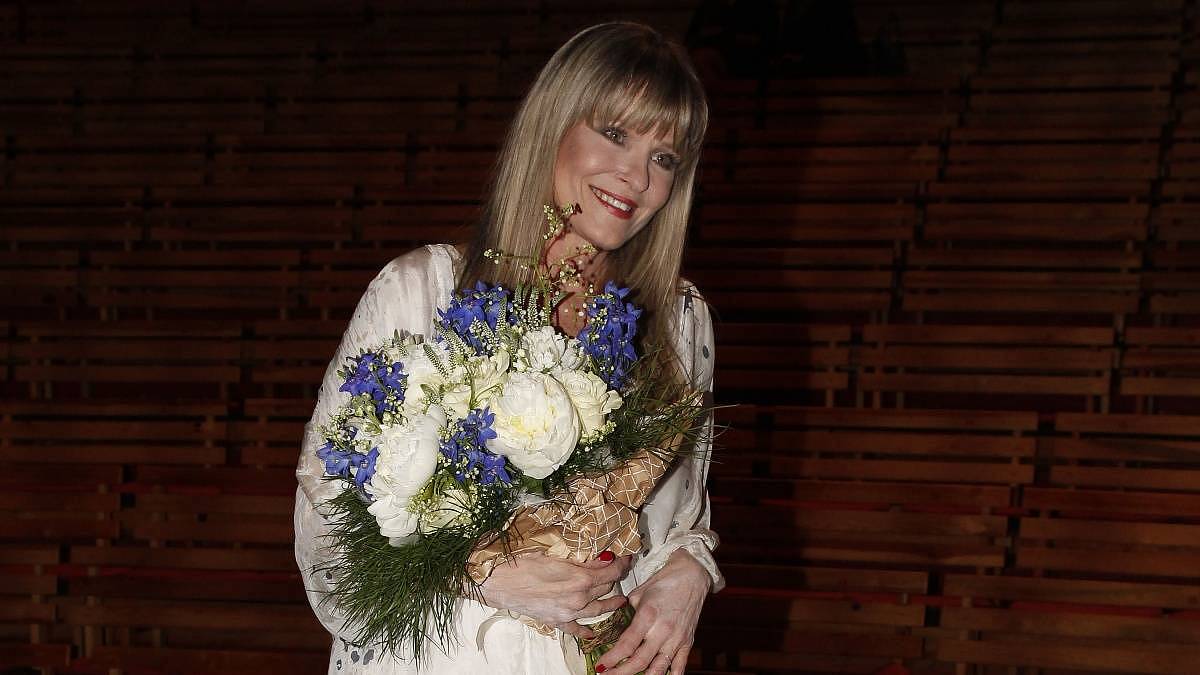 Nahlédněte do bytu Chantal Poulain. Srdcem je osobitá kuchyň, kde se Francie setkává s Prahou. Krásnější domov nenajdete