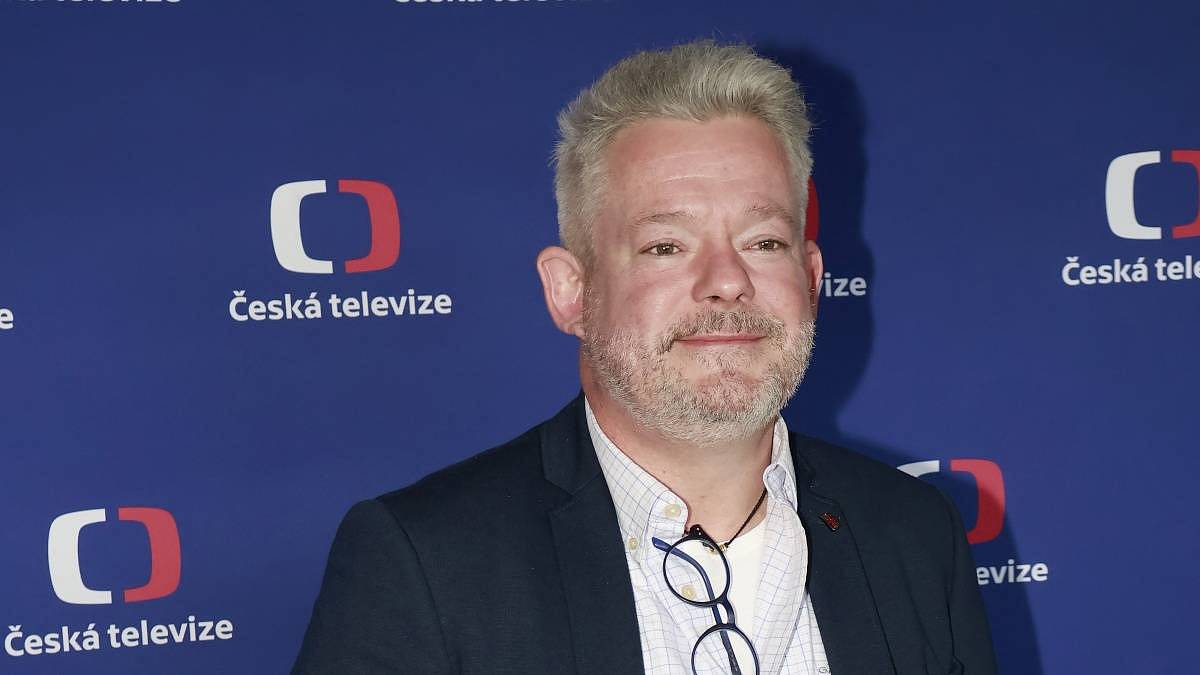 Jak bydlí Aleš Háma: Tak zvláštní dům jste ještě neviděli. Má střelenou pracovnu a nákladní výtah