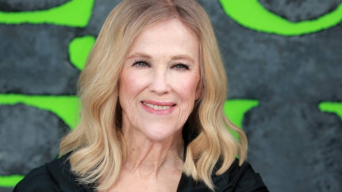 Zemřela jediná maminka, která dokázala 2x zapomenout dítě. Měla 71 let