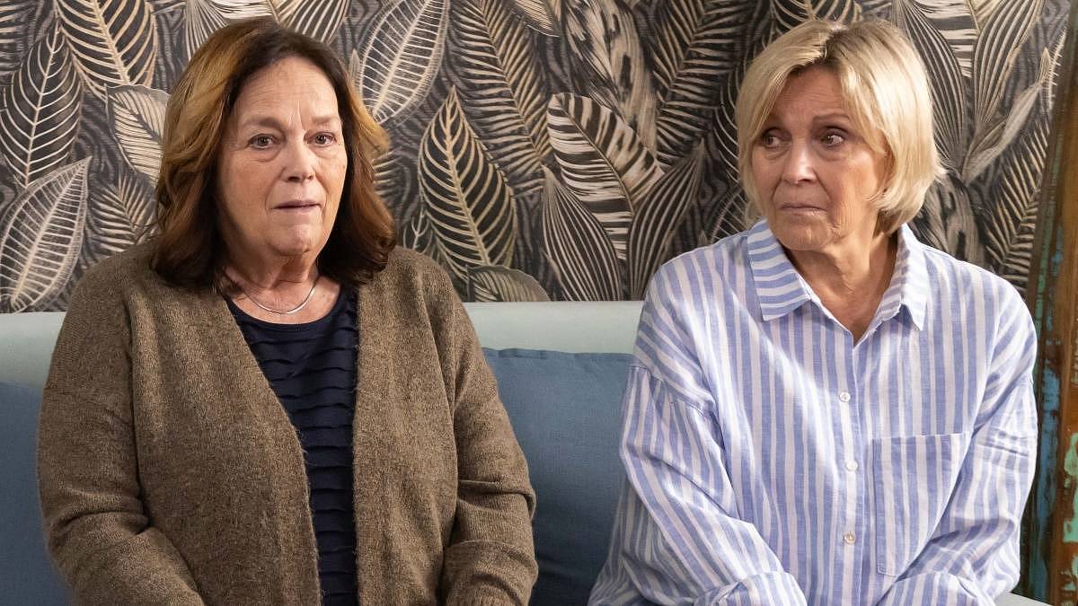 Situace v Ulici začíná být neúnosná. Scénáristé vyhrotili vztahové peklo. Diváci se rozdělili na dva tábory