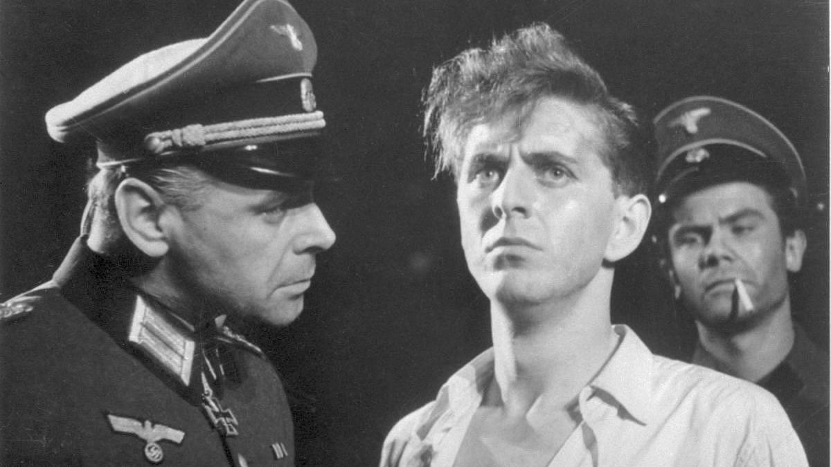 Milovala ho Jirásková, Švorcová i Obermaierová, přišel ale tragický konec. Co stálo za předčasnou smrtí herce Jiřího Valy?