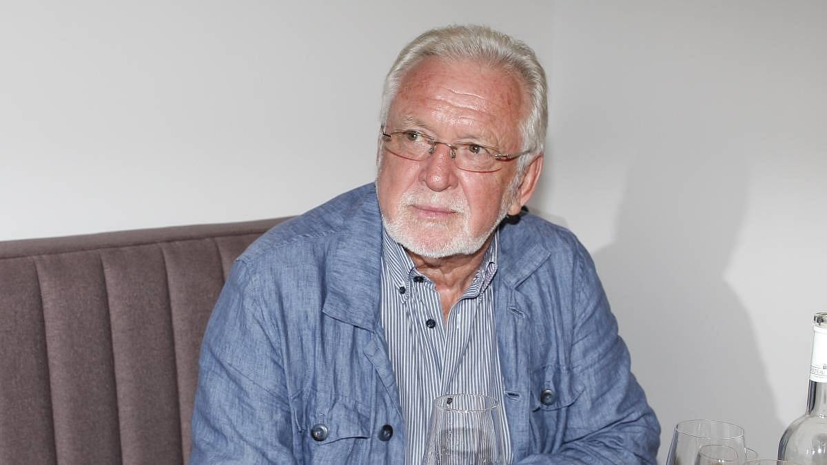 Jaromír Hanzlík dnes slaví narozeniny. Herec, který se nikdy neokoukal a zůstal fenoménem generací