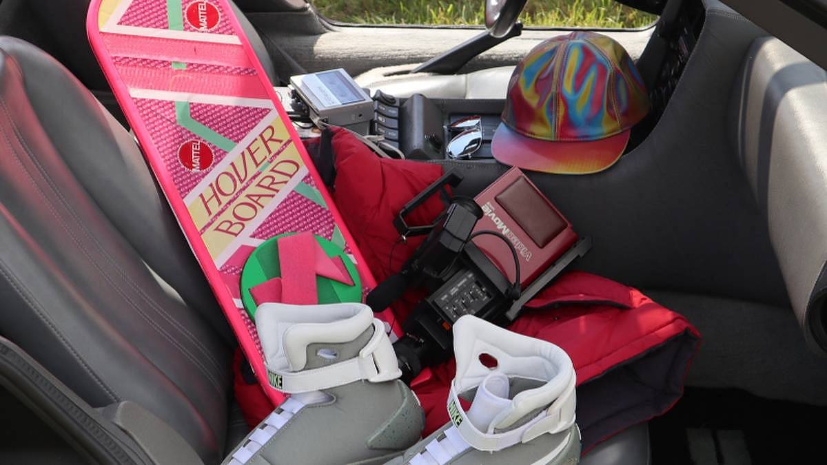 Komu je nad 50, ať si vyrezervuje zítřejší odpoledne. Nova Cinema vysílá největší kultovní pecku naší generace