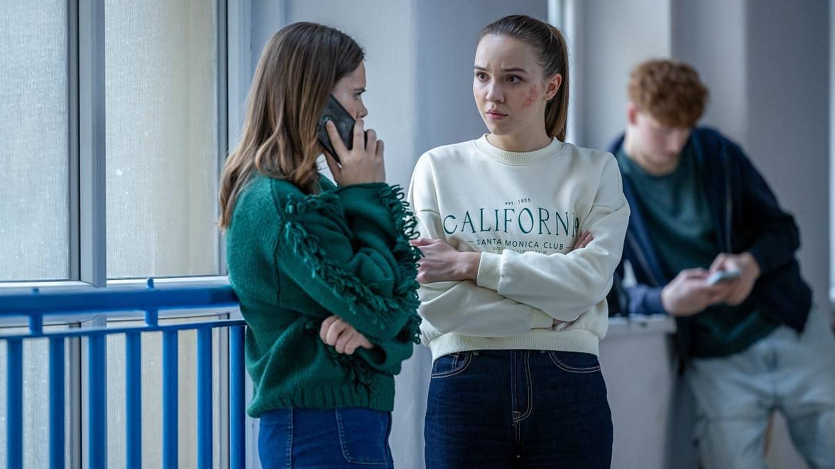 Příští týden v Ulici: Nejsympatičtější postava se na plese stane obětí násilí a Vanda se vrací znovu do hry