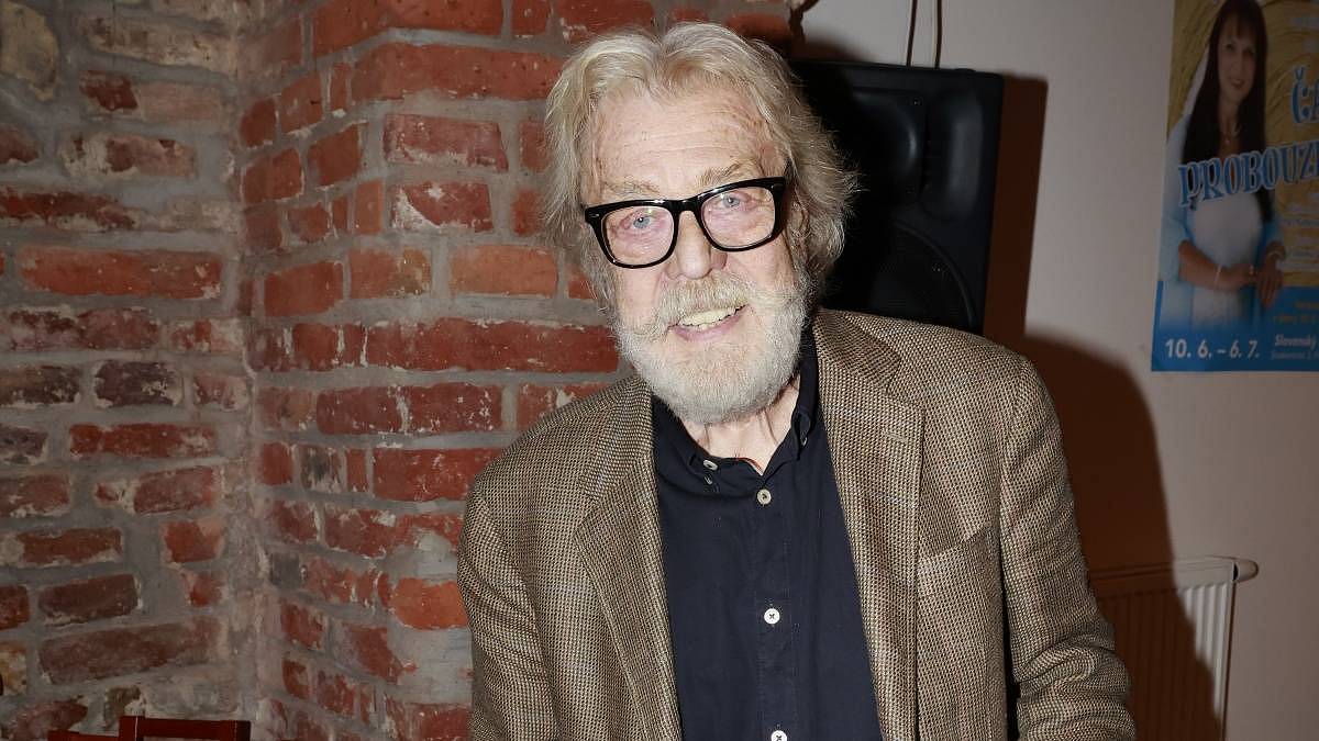 Jan Kanyza se svou partnerkou brzy oslaví zlatou svatbu. Kdo je hercova životní láska?