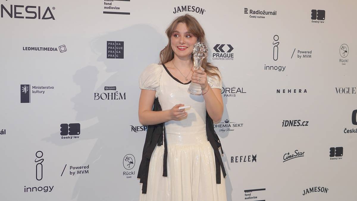 Mladou herečku ze snímku Sbormistr natáčení změnilo. Už nikdy nebude stejná jako dřív