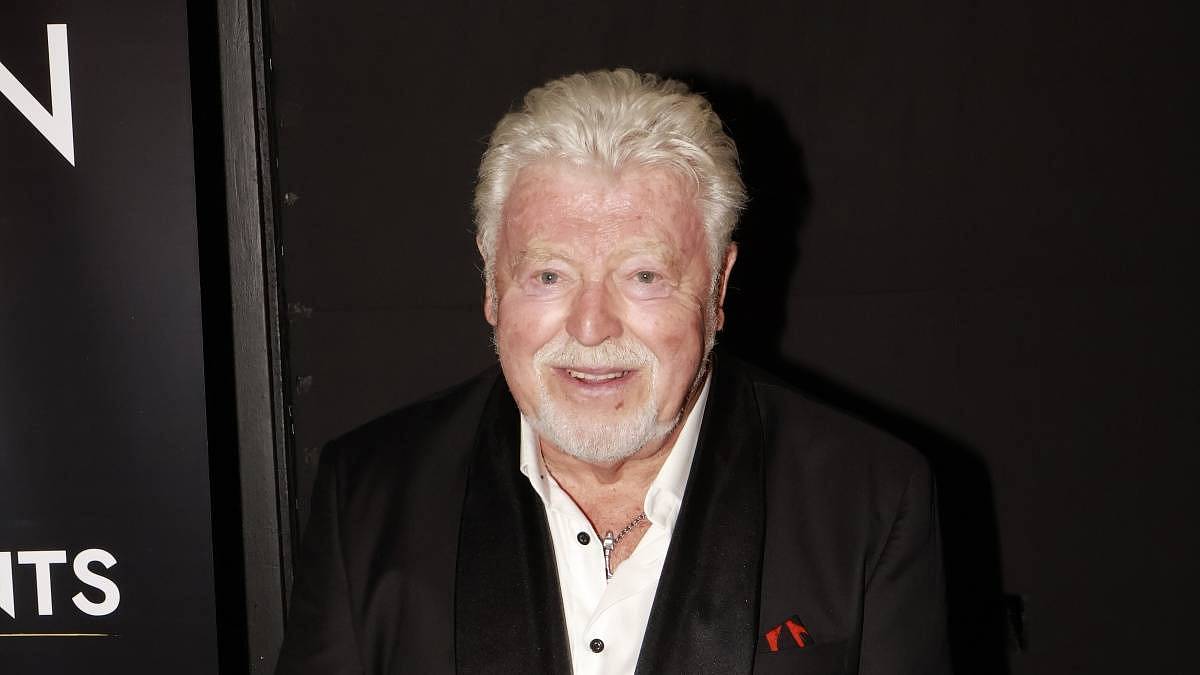 Že nebude zpěvák Milan Drobný žít v garsonce v paneláku, byste čekali. Ale tohle by vás nenapadlo ani ve snu