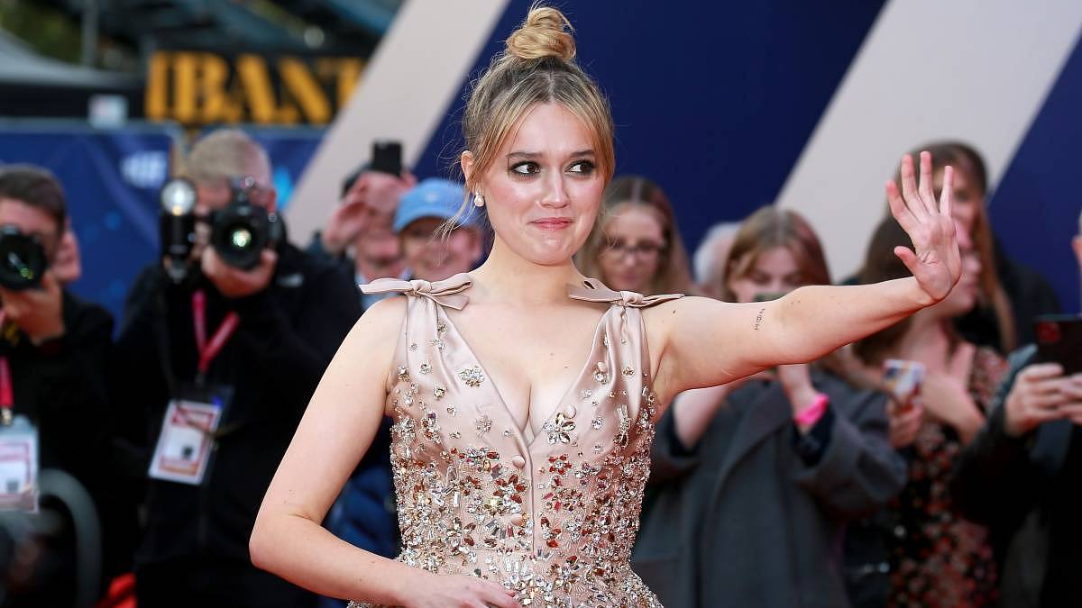 Hvězda Bílého lotosu jako nejslavnější vychovatelka: Nová adaptace Jane Eyre slibuje víc než jen dobové korzety