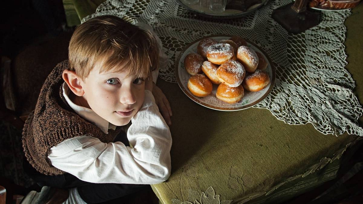 Kam se hrabe Obecná škola. Svěrák exceluje. ČT 2 vysílá zítra večer jeho nejlepší film, ale málokdo ho zná