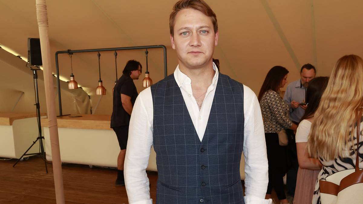 Ondřej Kraus je herec, zkušený parkurový jezdec a nově také otec