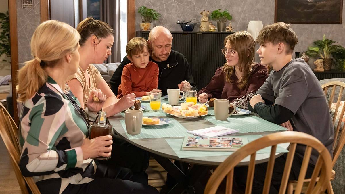 Zítra v Ulici: Ve středu se u Hruškových slaví a Blanka se ocitá na nebezpečném místě