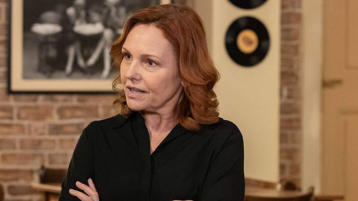 Ulice: Na náměstíčku dojde k zatčení. Milena hned baží po podrobnostech