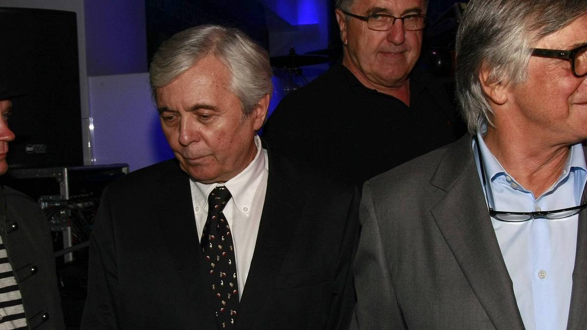 Zemřel jeden z nejuznávanějších českých herců současnosti, Josef Abrhám Zemřel jeden z nejuznávanějších českých herců současnosti, Josef Abrhám