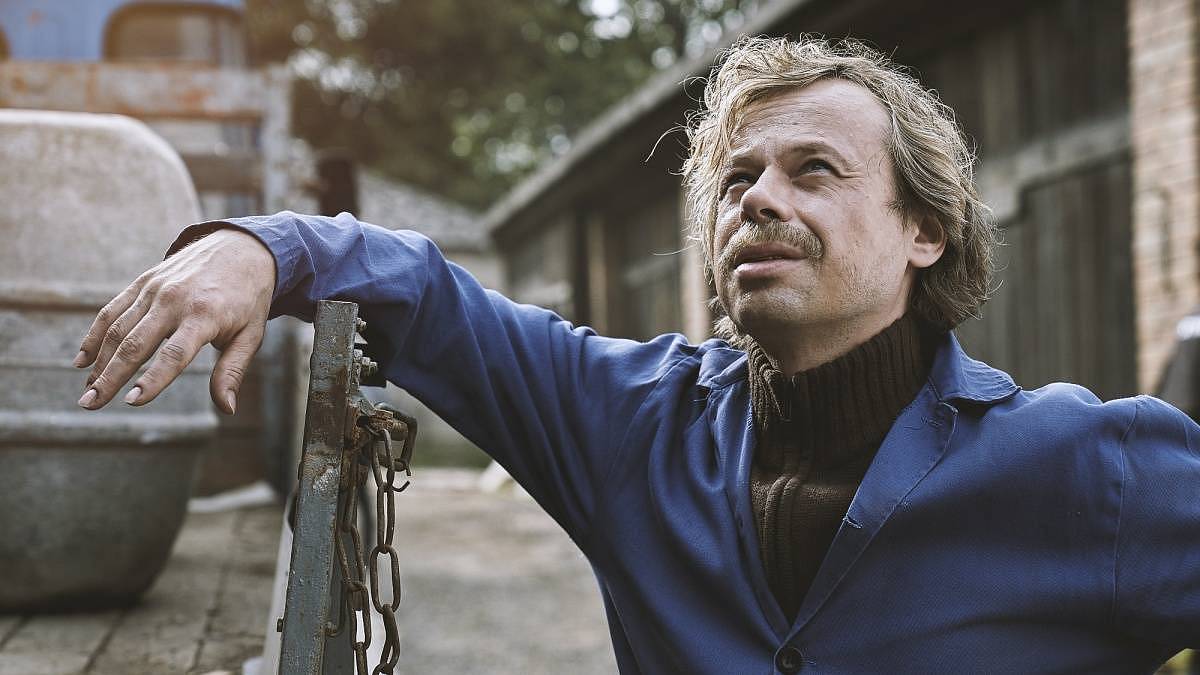 Nejslabší chvíle muže, který změnil dějiny. Strhující drama odhaluje nevěru, strach i pochybnosti milovaného vůdce
