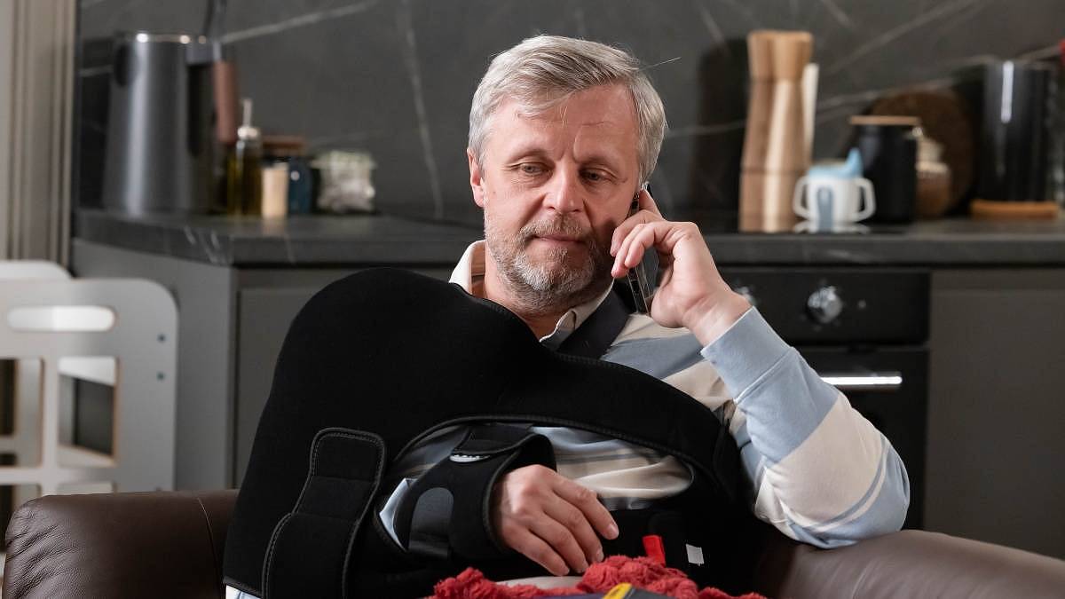 Oblíbený ješita z Ulice ukáže docela jinou tvář v temné detektivní minisérii