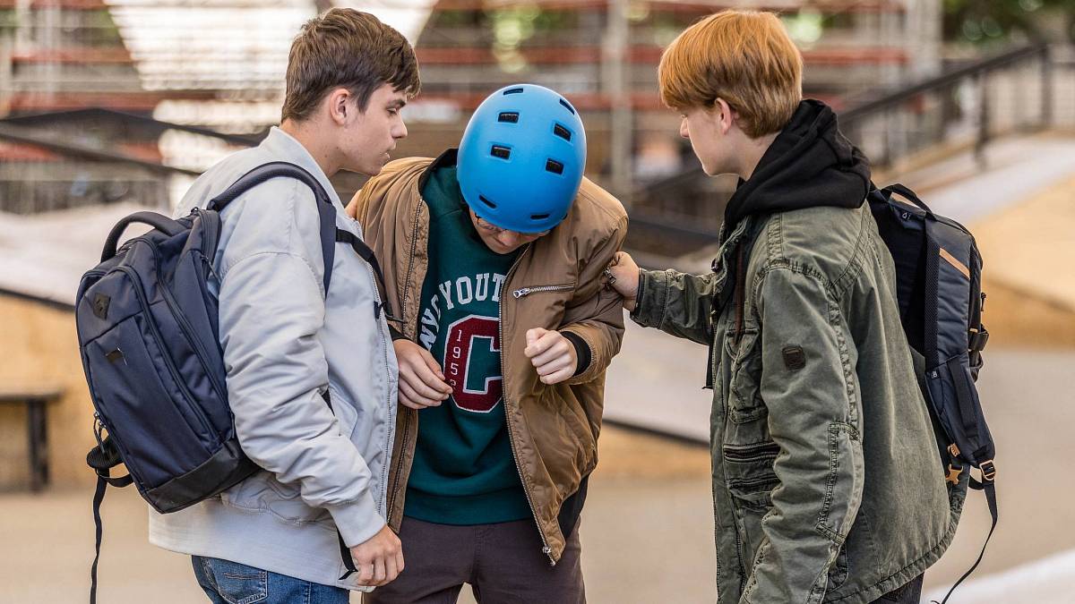 Celá Ulice řeší Šimonův zarážející čin. Kdo stojí na jeho straně a kdo proti němu? Celá Ulice řeší Šimonův zarážející čin. Kdo stojí na jeho straně a kdo proti němu?