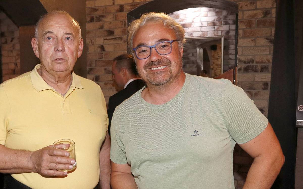 Velké dluhy z podnikání Martina Zounara coby “Boba” Švarce z Ordinace v růžové zahradě 2: Vzepřel se beznaději a s těžkými časy se statečně popral Velké dluhy z podnikání Martina Zounara coby “Boba” Švarce z Ordinace v růžové zahradě 2: Vzepřel se beznaději a s těžkými časy se statečně popral