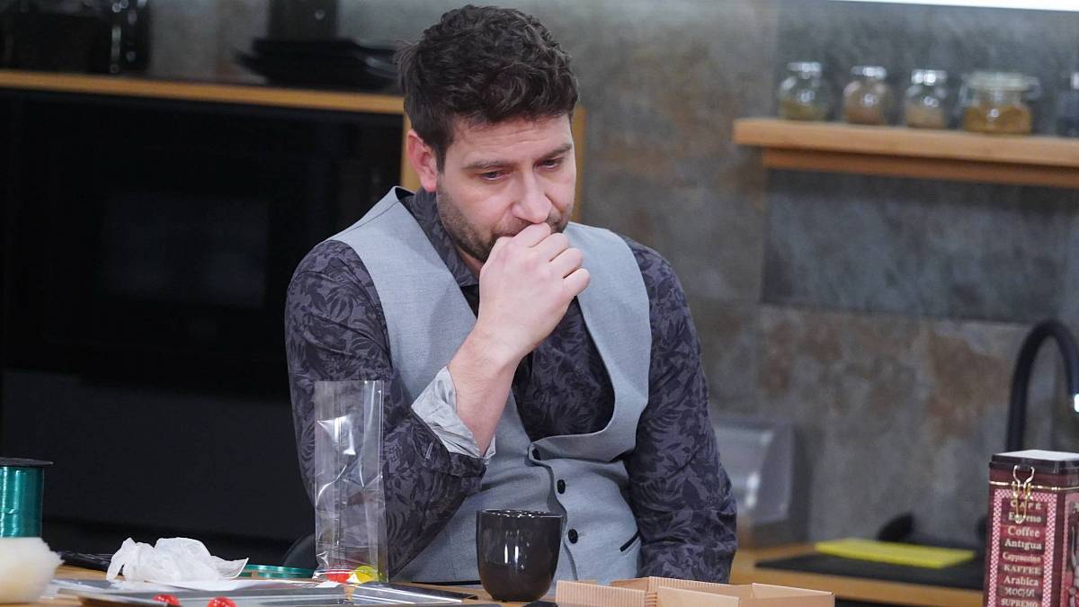 Drbárna ze ZOO: Petr opět Viky zklame. Vypadá to, že dříve starostlivý otec se úplně změnil Drbárna ze ZOO: Petr opět Viky zklame. Vypadá to, že dříve starostlivý otec se úplně změnil
