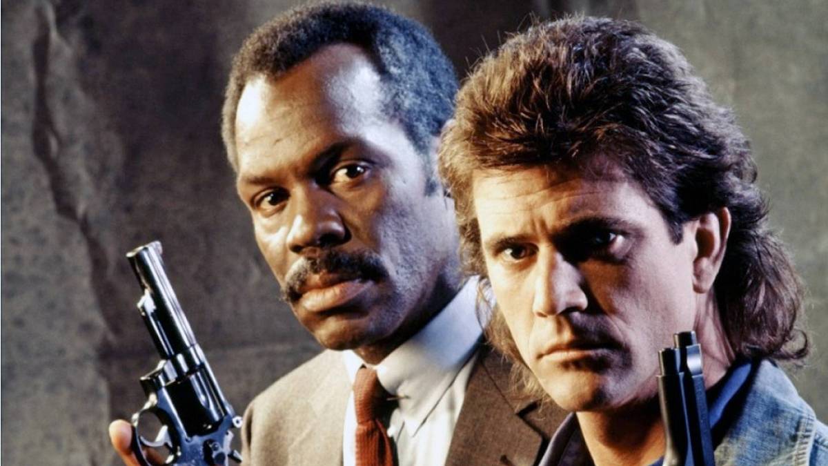 Mel Gibson a Danny Glover se potkali poprvé u čtení scénáře k filmu Smrtonosná zbraň a nadchli všechny kolem