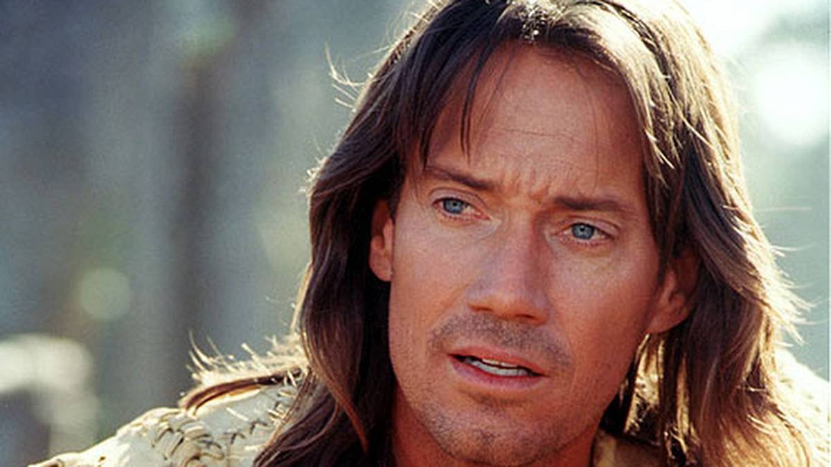 Herkules: Toto je příběh z dávných časů. Z času mýtů a legend, kdy antičtí bohové byli malicherní a krutí... Takhle Kevin Sorbo vypadá dnes