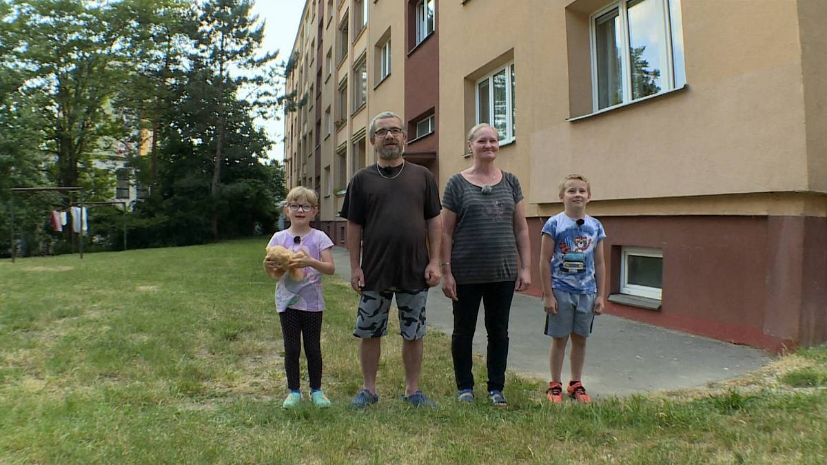 Výměna manželek: Další osudy podivné rodiny ze Žižkova, které bohužel zkušenost z natáčení oči neotevřela