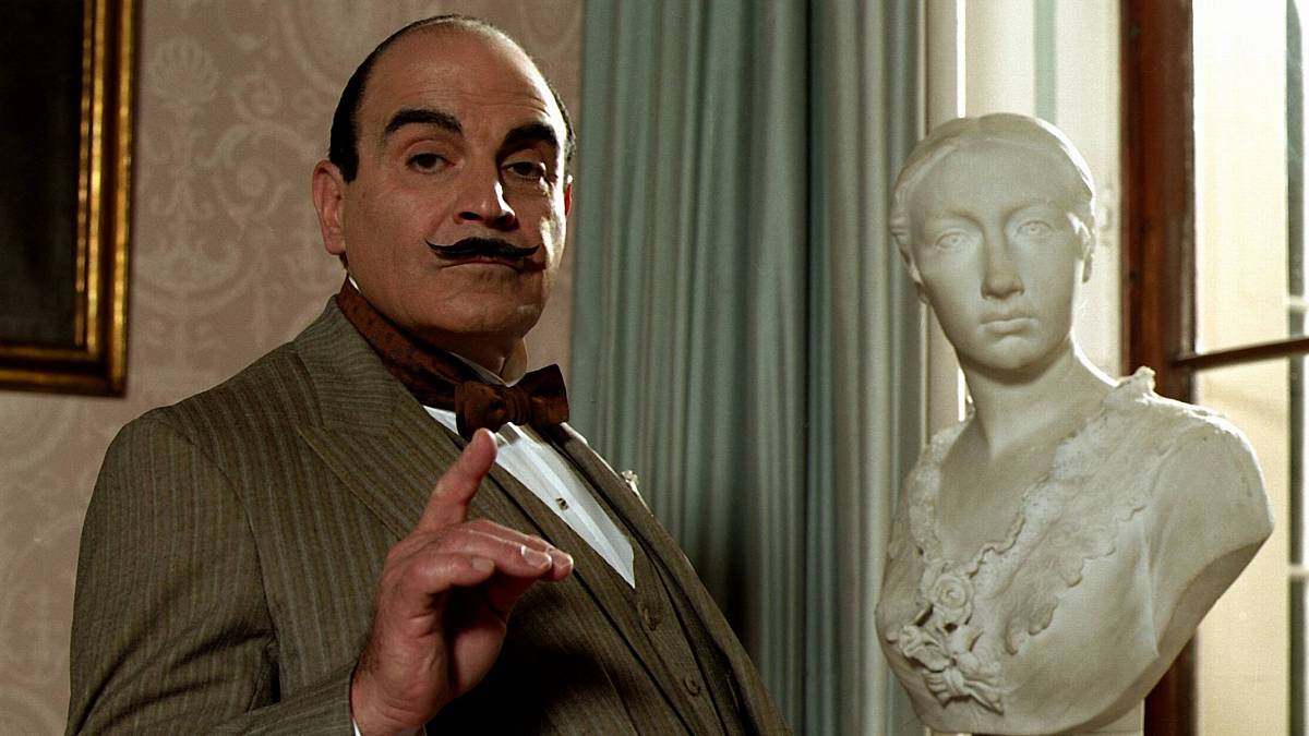 Divné libůstky, úchylka v podobě péče o knír a naprosto geniální dedukce: To je nejznámější detektiv na světě, Hercule Poirot