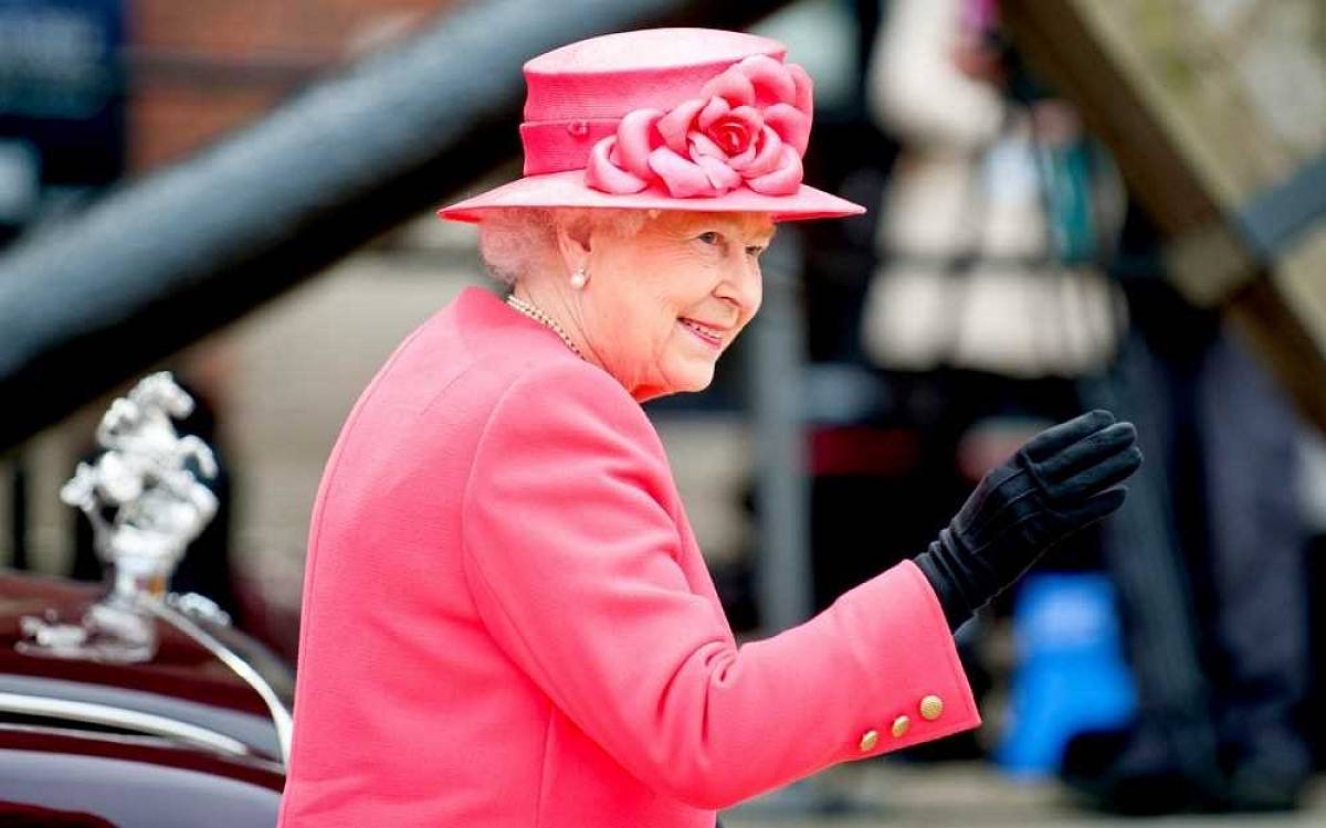 Koruna: Žhavé novinky o seriálu mapujícím vskutku královský život Elizabeth II.