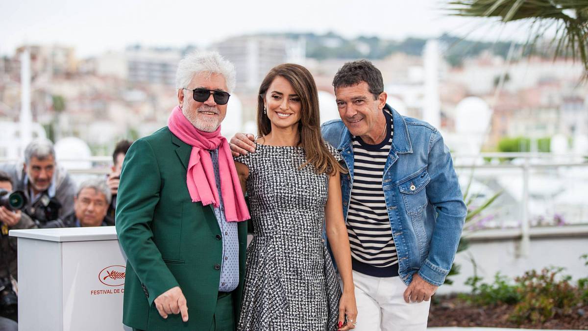 Bolest a sláva na Netflixu s českým dabingem: Zlatá palma pro Antonia Banderase z Cannes 2019