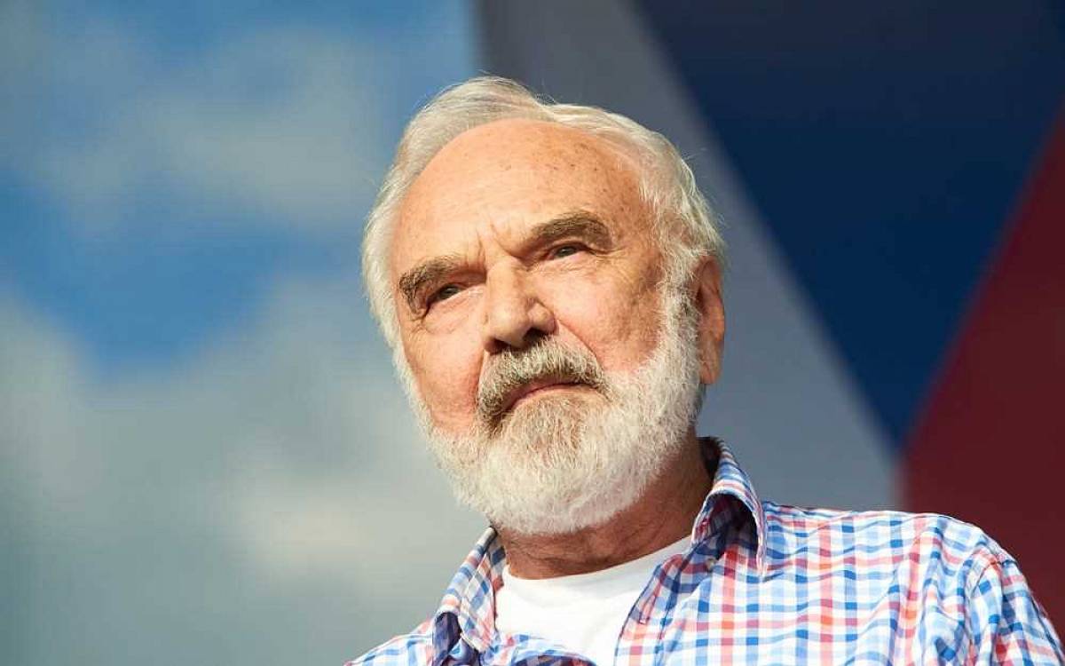 Jak vznikla nejúspěšnější cimrmanovská hra Dobytí severního pólu? „Byla to taková klukovina“, vzpomíná Zdeněk Svěrák Jak vznikla nejúspěšnější cimrmanovská hra Dobytí severního pólu? „Byla to taková klukovina“, vzpomíná Zdeněk Svěrák