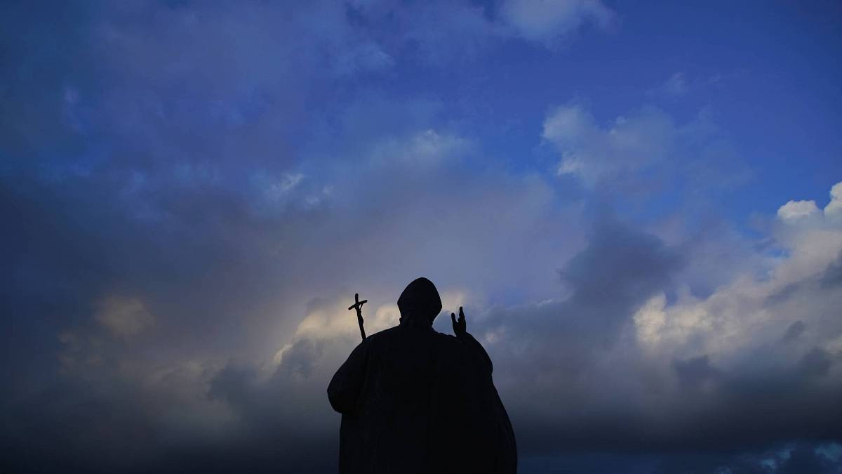 Dva papežové: Film s českým dabingem, který dává církvi lidskou tvář