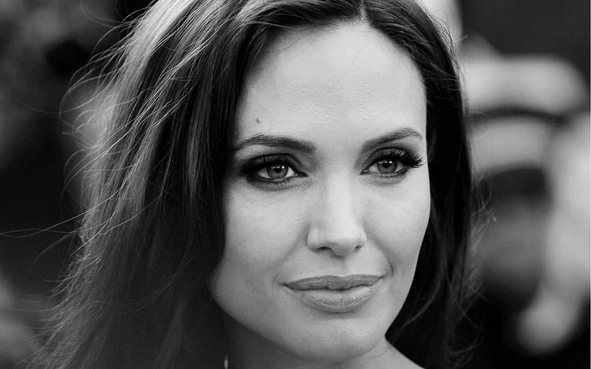 Kdo mi jde po krku: Nový film z divočiny nejen s Angelinou Jolie Kdo mi jde po krku: Nový film z divočiny nejen s Angelinou Jolie