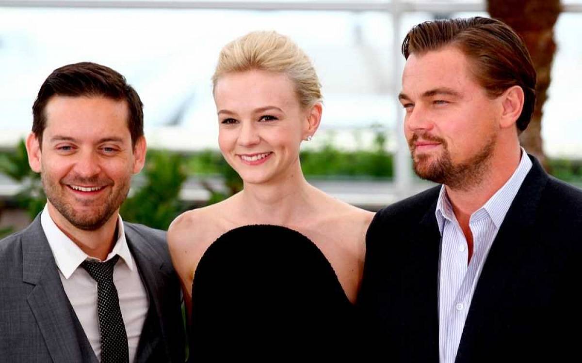 Velký Gatsby: Romance odehrávající se na pozadí největšího flámu v dějinách Ameriky zahalená do šatů a šperků za miliony Velký Gatsby: Romance odehrávající se na pozadí největšího flámu v dějinách Ameriky zahalená do šatů a šperků za miliony