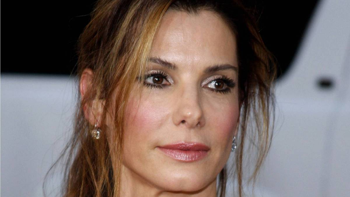 V nemilosti: Drsná Sandra Bullock na Netflixu jako násilnice, která opouští po letech vězení a nečeká ji nic dobrého