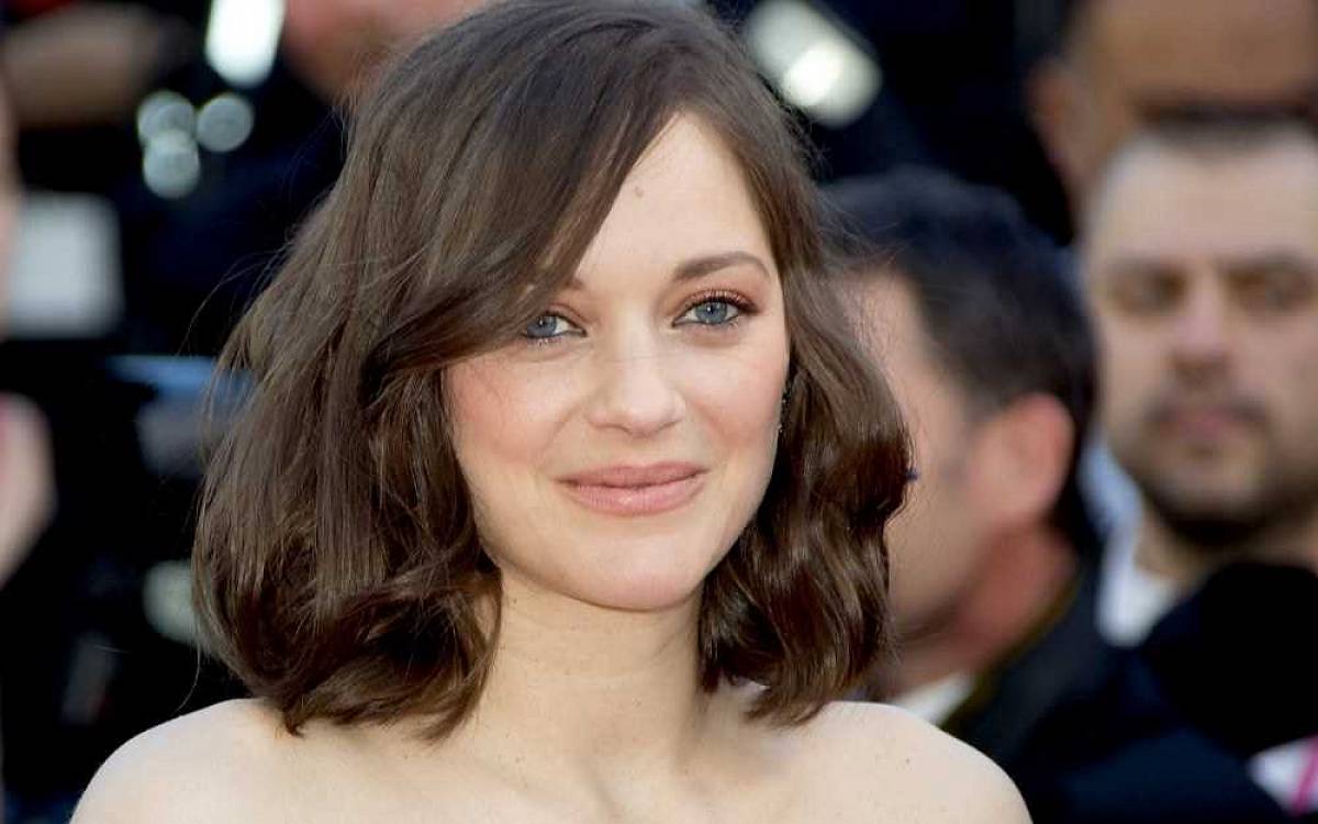 Marion Cotillard: Mladá herečka, které vysekl poklonu Alain Delon, oslavila narozeniny