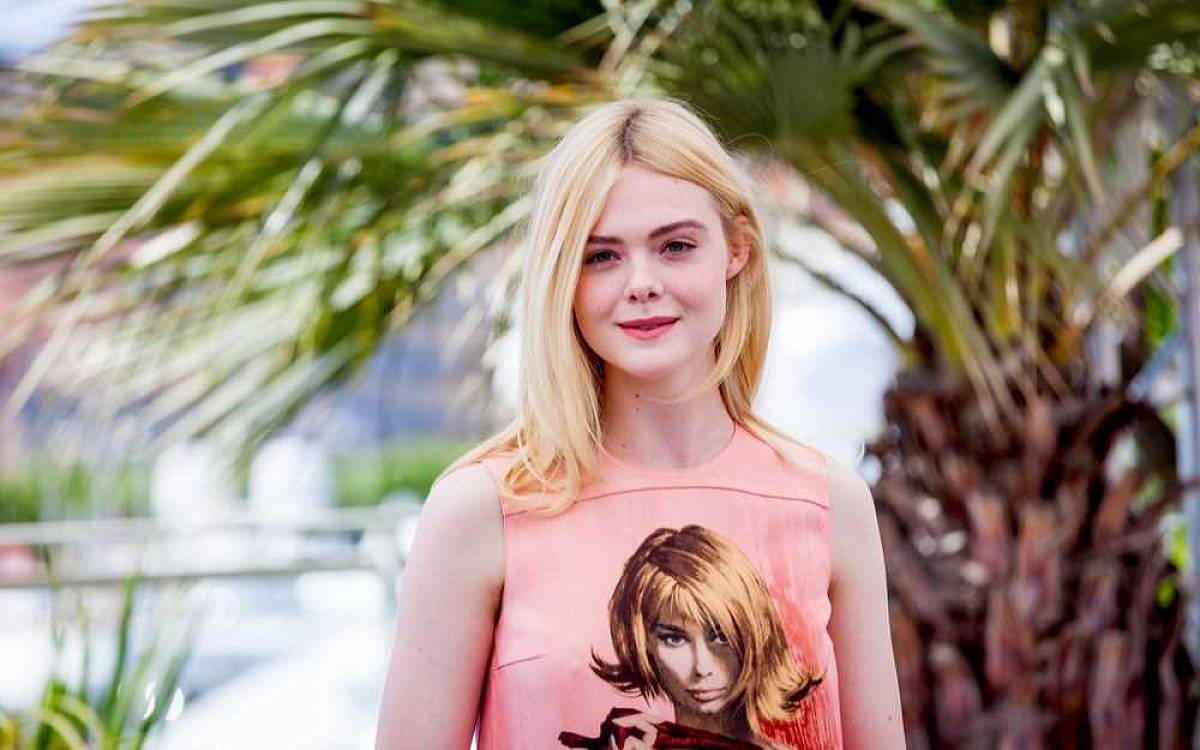 Elle Fanning stoupá v hereckém světě stále výš. Ve stopách sestry začala s herectvím již ve svých dvou letech