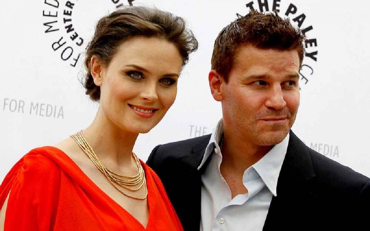 Co dnes dělá David Boreanaz ze seriálů Angel a Sběratelé kostí? Prodává laky na nehty