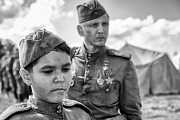 Drama Nabarvené ptáče (2019) je nominováno na Evropskou filmovou cenu. Čím si snímek zasloužil takový úspěch Drama Nabarvené ptáče (2019) je nominováno na Evropskou filmovou cenu. Čím si snímek zasloužil takový úspěch