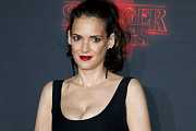 Stranger Things: TV seriál pozastaven, štáb se bojí o své příjmy Stranger Things: TV seriál pozastaven, štáb se bojí o své příjmy